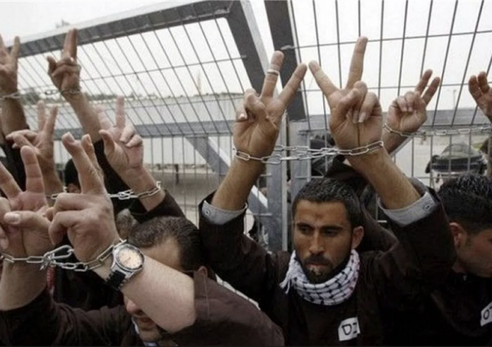 Former Palestinian Prisoner Compares Israeli Jails to Infamous US Prisons, Describing Inhumane Conditions
