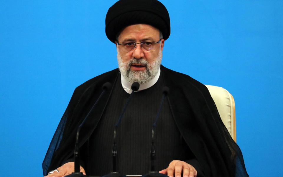 Iranian President Emphasizes Support for Distancing from Israel, Criticizes Normalization