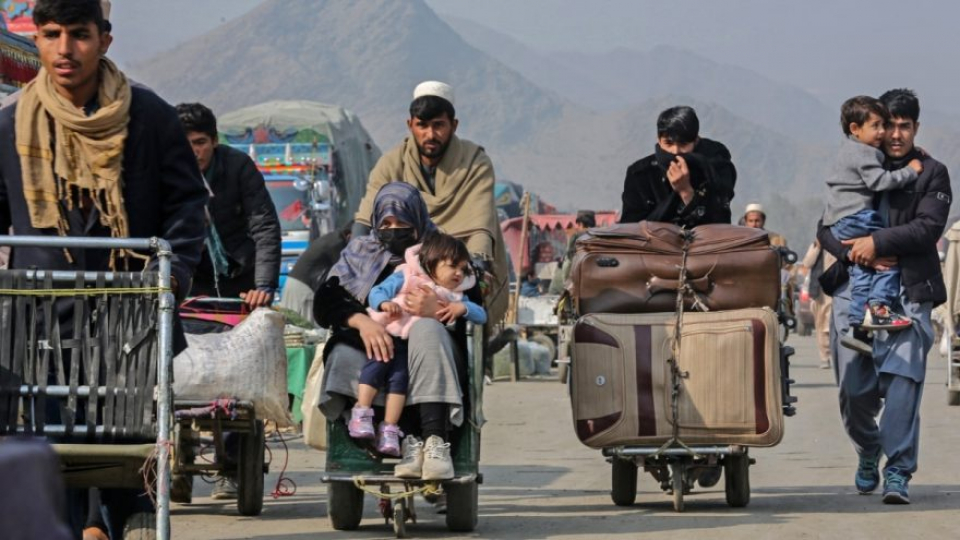 UN Warns of Increased Afghan Migrant Returns in 2024, Highlights Urgent Humanitarian Needs