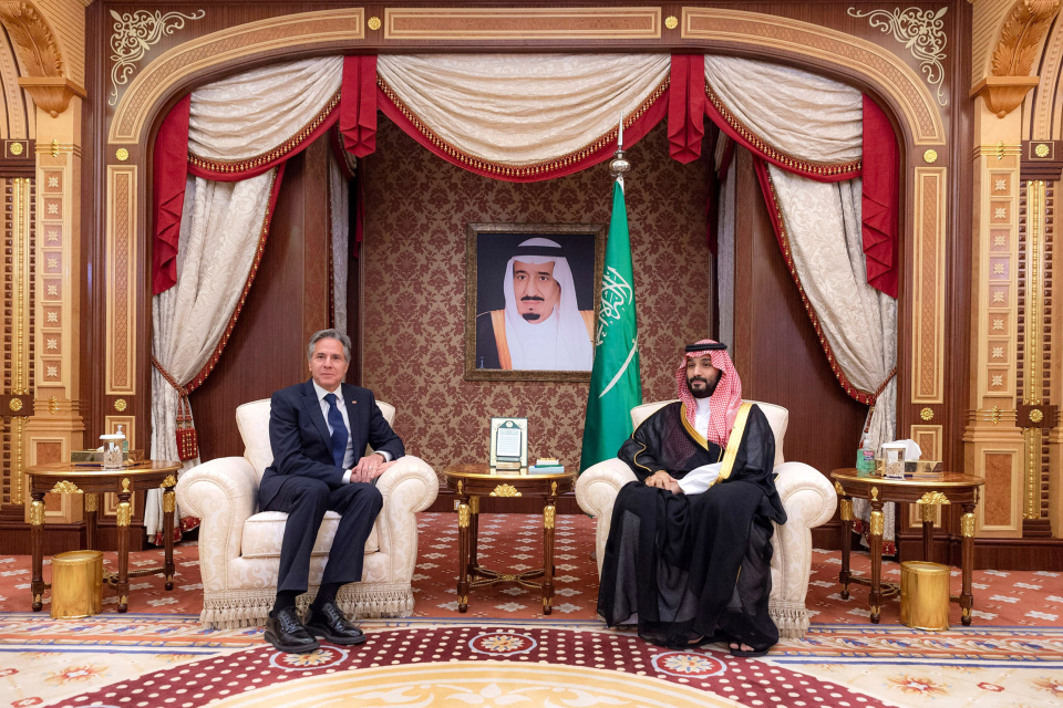 Saudi Crown Prince's Astonishing Snub: Antony Blinken Kept Waiting for Hours in Riyadh Amidst Hamas Crisis