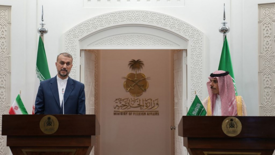 Iranian and Saudi Foreign Ministers Confer on Gaza Crisis