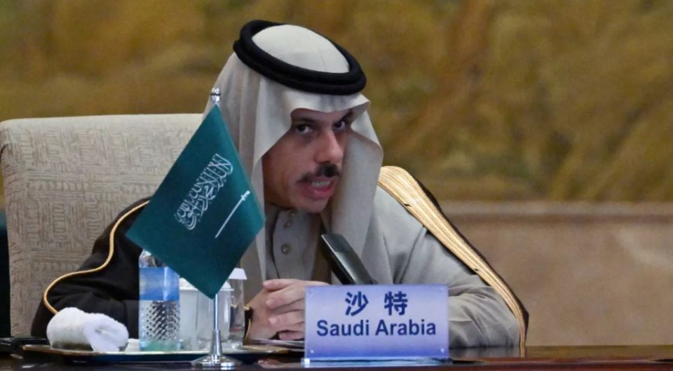 Growing Dissent: Overwhelming Majority of Saudis Call for Arab Nations to Sever Ties with Israel