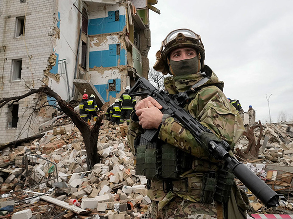 0000000000000000WEB-2022-06-07-RPP-russia-ukraine-new-phase